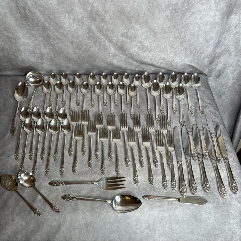 63PC Oneida Community EVENING STAR Silver Plate Flatware Set MCM Service for 8+
